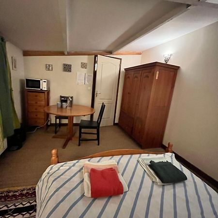 A Room And Garden Close To Paris 圣吉欧梅斯 外观 照片