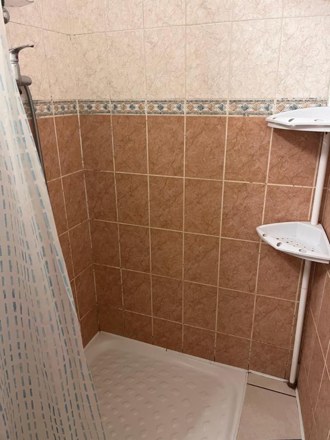 A Room And Garden Close To Paris 圣吉欧梅斯 外观 照片