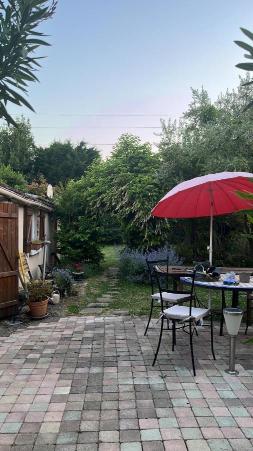 A Room And Garden Close To Paris 圣吉欧梅斯 外观 照片